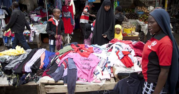 H and m outlet burning clothes